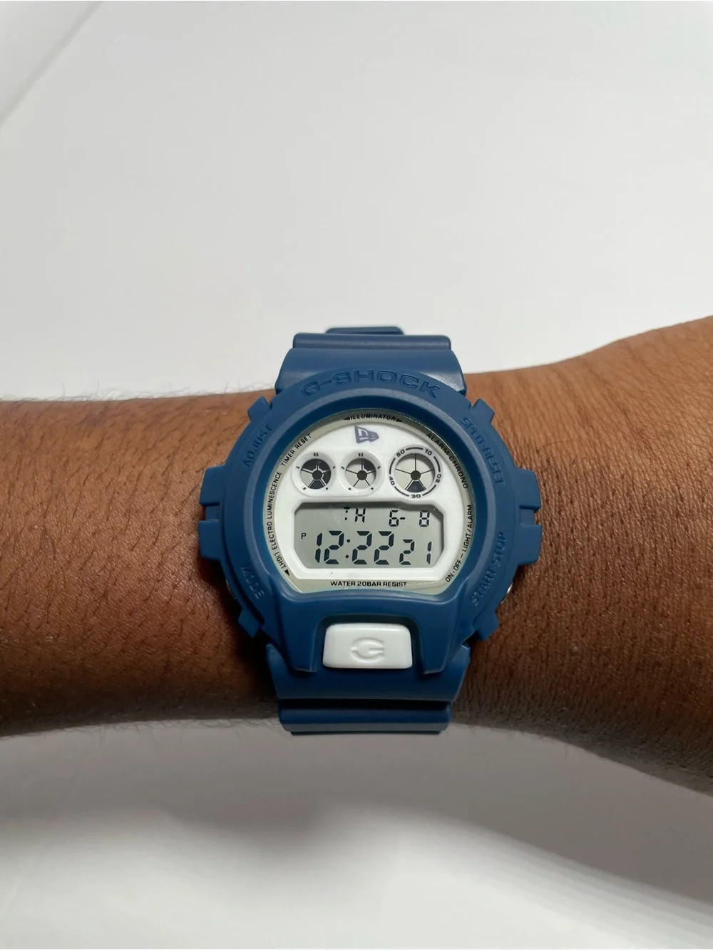 G-SHOCK “NEW ERA NAVY BLUE” DW6900